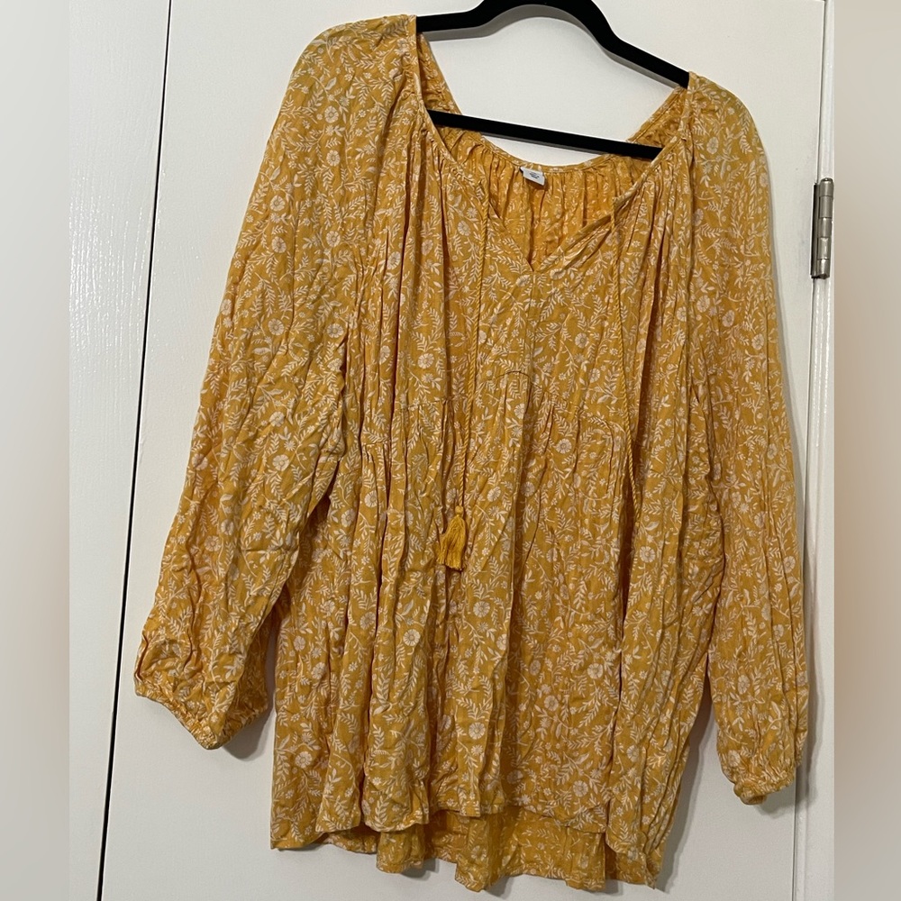 Old Navy Blouse NWT